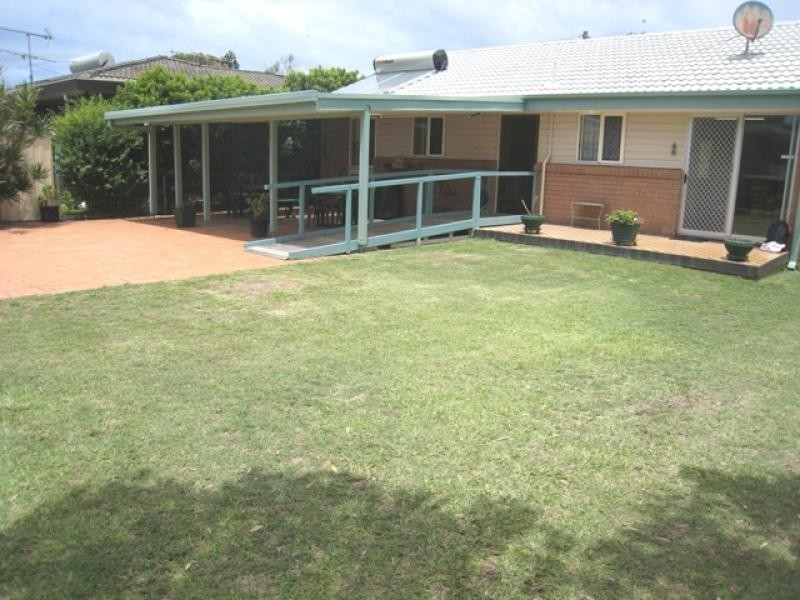 7 Creek St, Hat Head NSW 2440