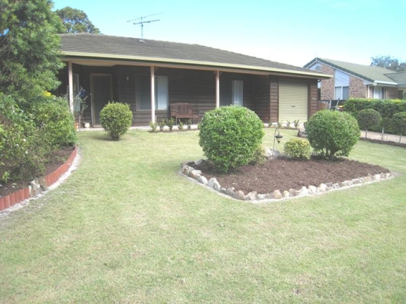 10 Lindsay Noonan Dr, South West Rocks NSW 2431