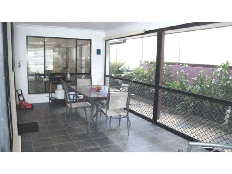 2 Yulgilbar Pl, South West Rocks NSW 2431