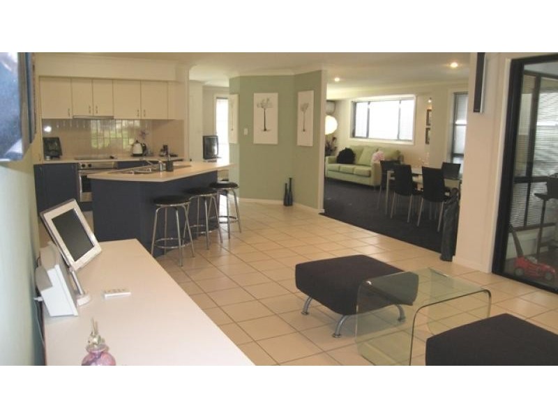 2 Yulgilbar Pl, South West Rocks NSW 2431