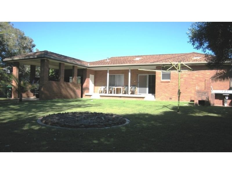 40 Bay St, Hat Head NSW 2440