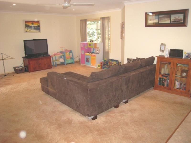 2 Newton Cl, South West Rocks NSW 2431