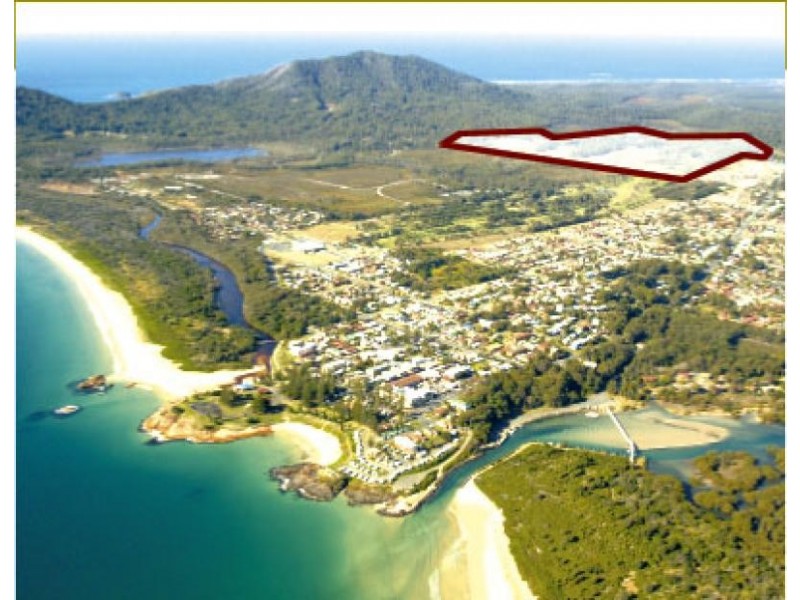 2 Rosedale Ave, South West Rocks NSW 2431