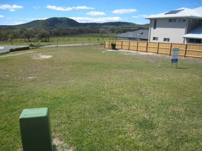 2 Rosedale Ave, South West Rocks NSW 2431