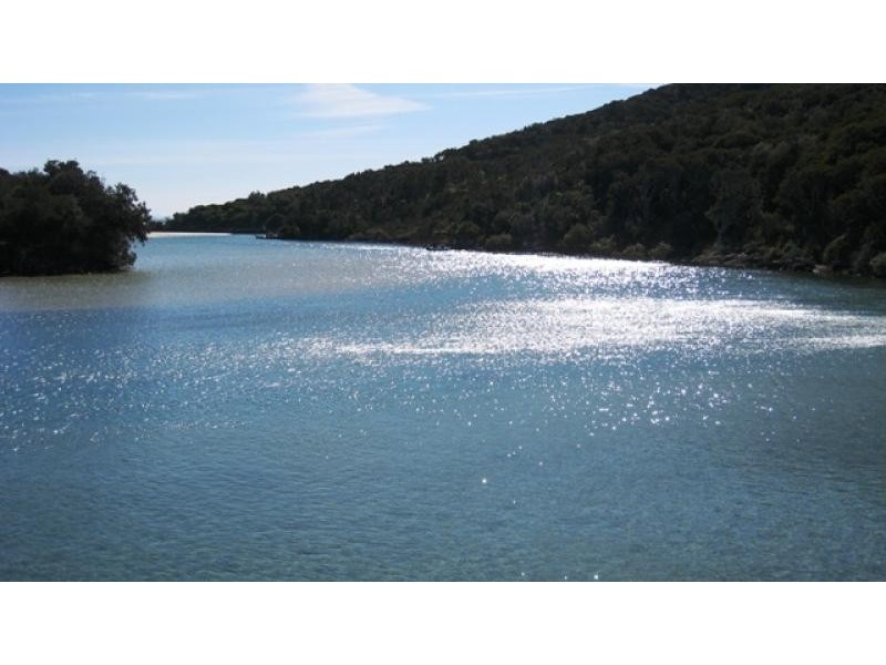 13 Straight St, Hat Head NSW 2440