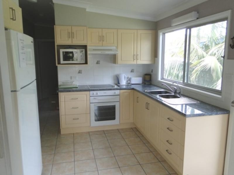 21 Home Street, Hat Head NSW 2440