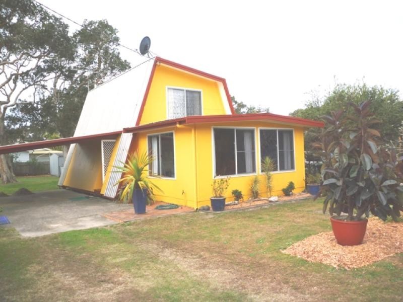 5 Ward St, Hat Head NSW 2440