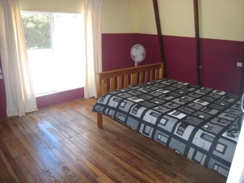 5 Ward St, Hat Head NSW 2440