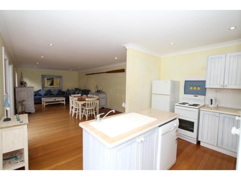 49 Cardwell St, Arakoon NSW 2431