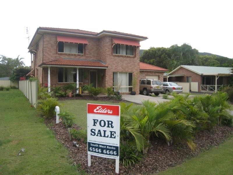 4 Schnapper Close, Hat Head NSW 2440