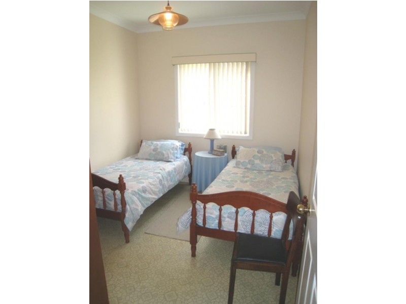 2 Straight St, Hat Head NSW 2440