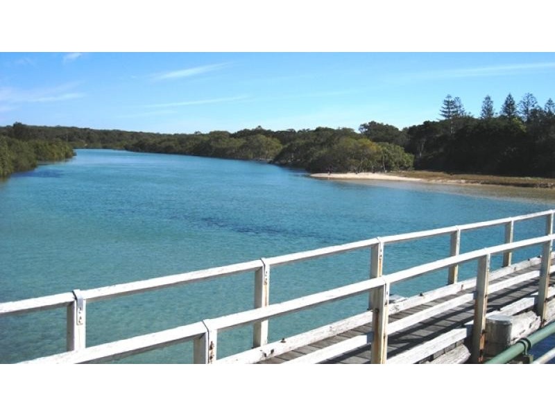 2 Straight St, Hat Head NSW 2440