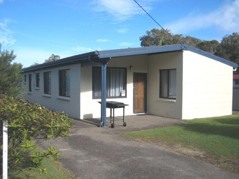 Unit 3/24 Hutcheson St, Hat Head NSW 2440