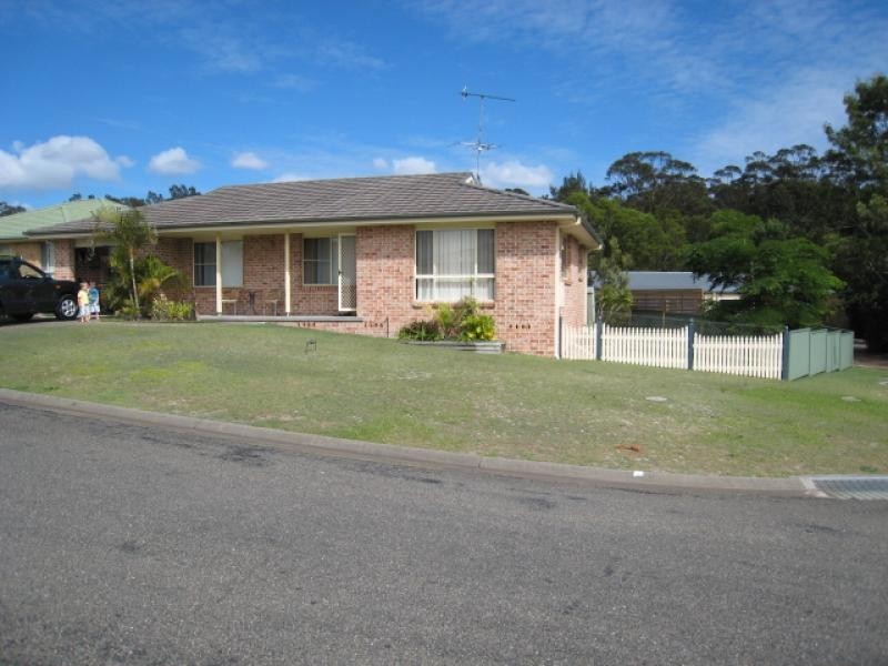 9 NEWTON CLOSE, South West Rocks NSW 2431