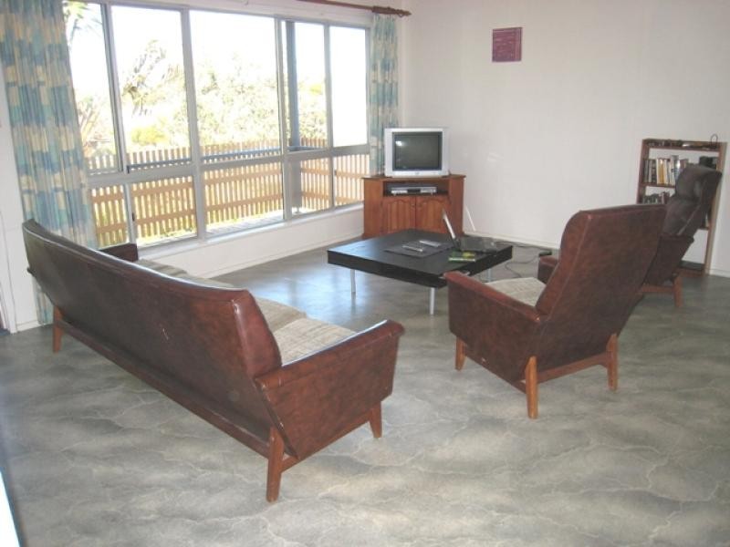 13 Straight St, Hat Head NSW 2440