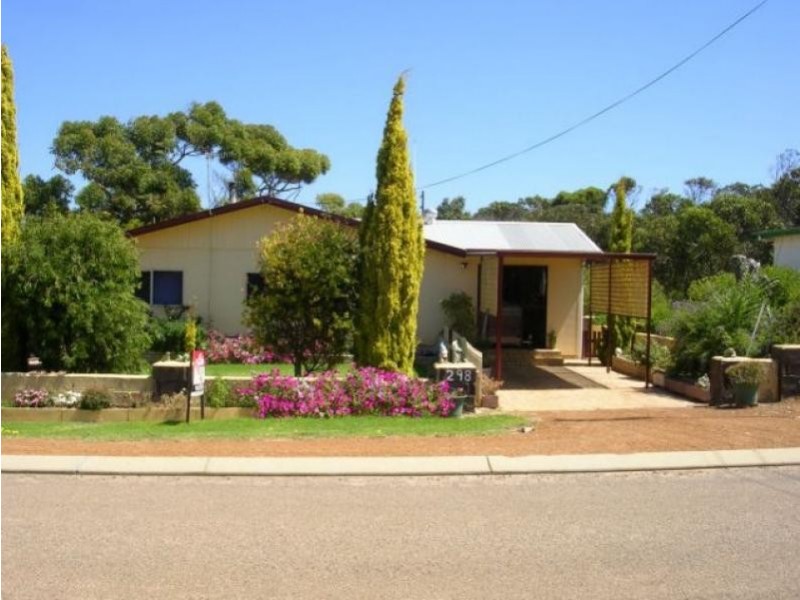 35 Gibson Way, Hopetoun WA 6348