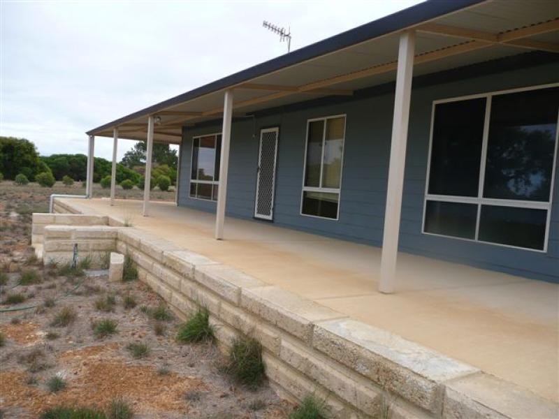 103 BANKSIA ROAD, Hopetoun WA 6348