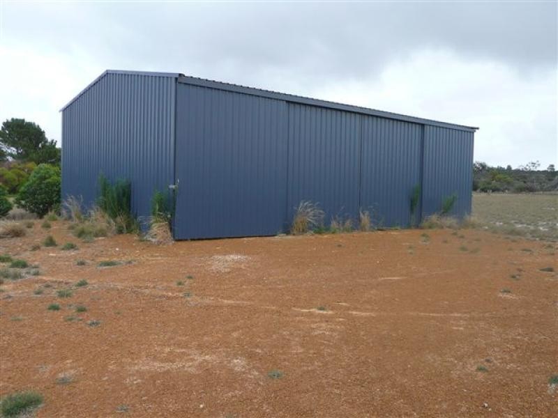 103 BANKSIA ROAD, Hopetoun WA 6348