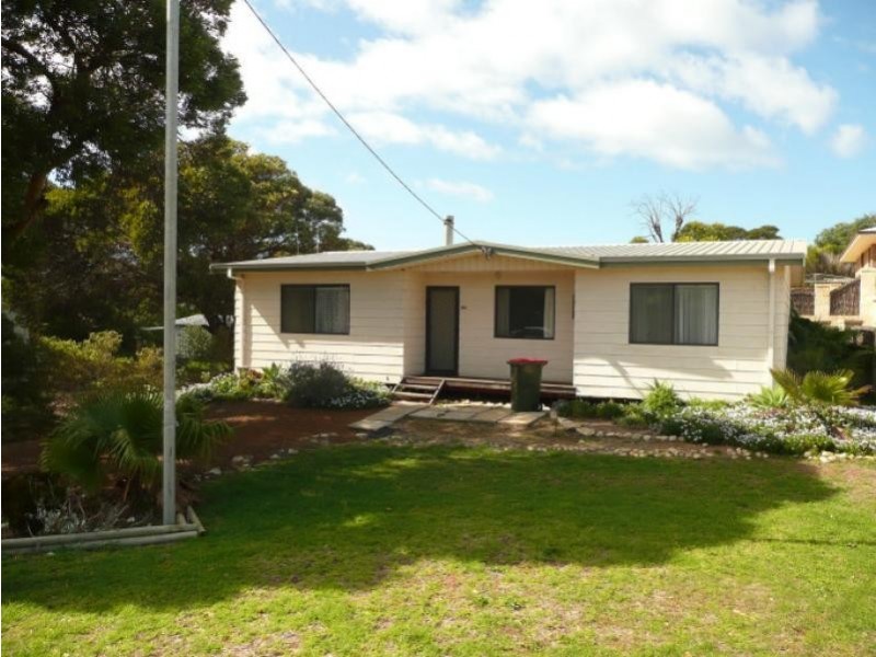 21 Gordon Street, Hopetoun WA 6348