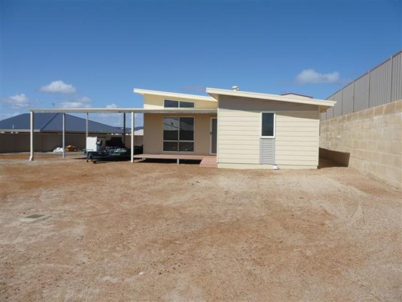 48 Birdwood St, Hopetoun WA 6348