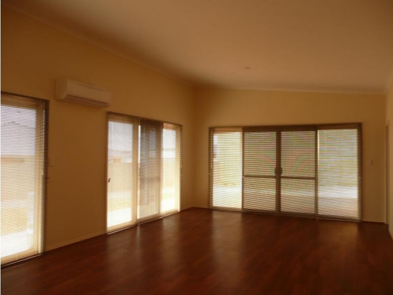 48 Birdwood St, Hopetoun WA 6348