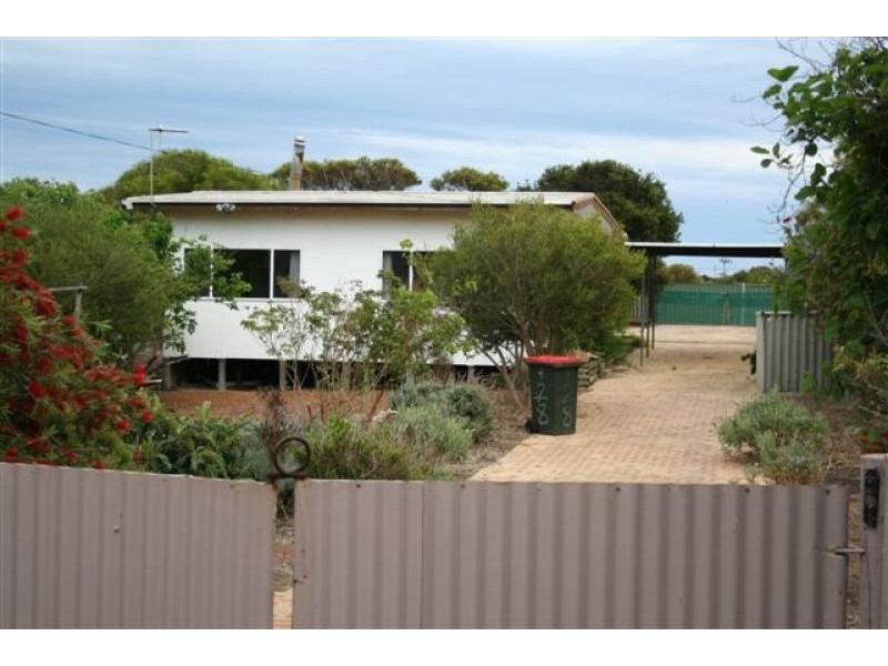 15 Reynolds Street, Hopetoun WA 6348