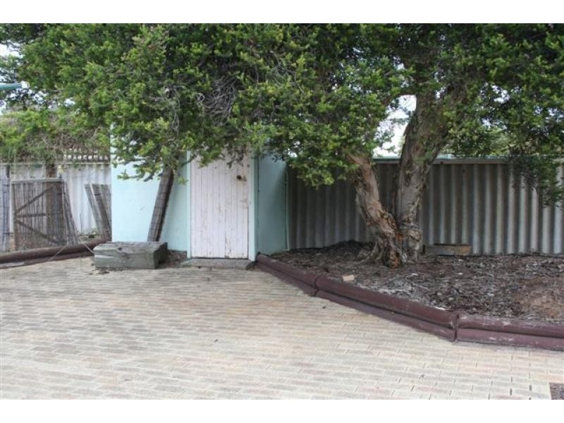 15 Reynolds Street, Hopetoun WA 6348