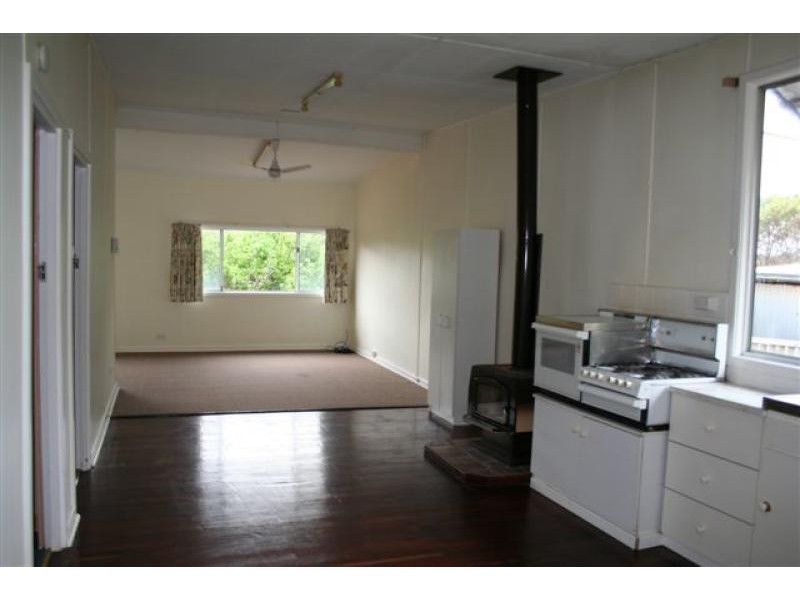 15 Reynolds Street, Hopetoun WA 6348