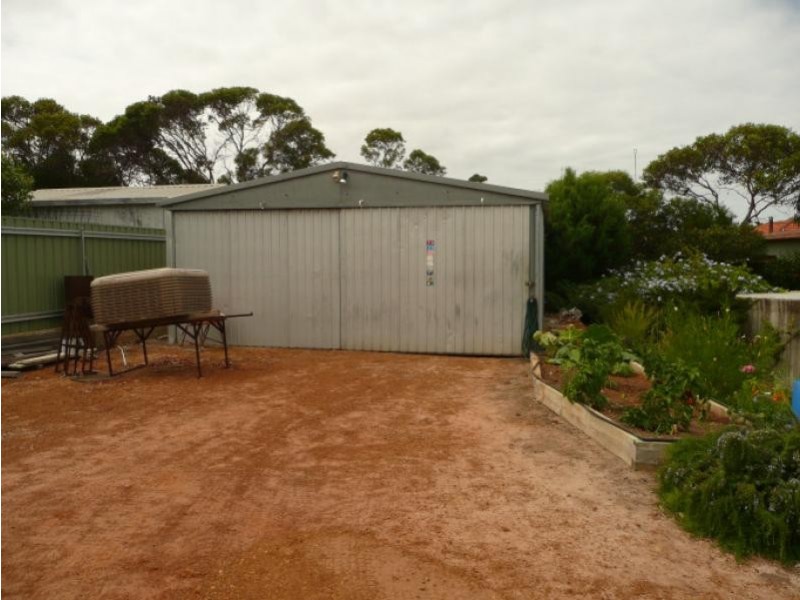 4 Gibson Way, Hopetoun WA 6348