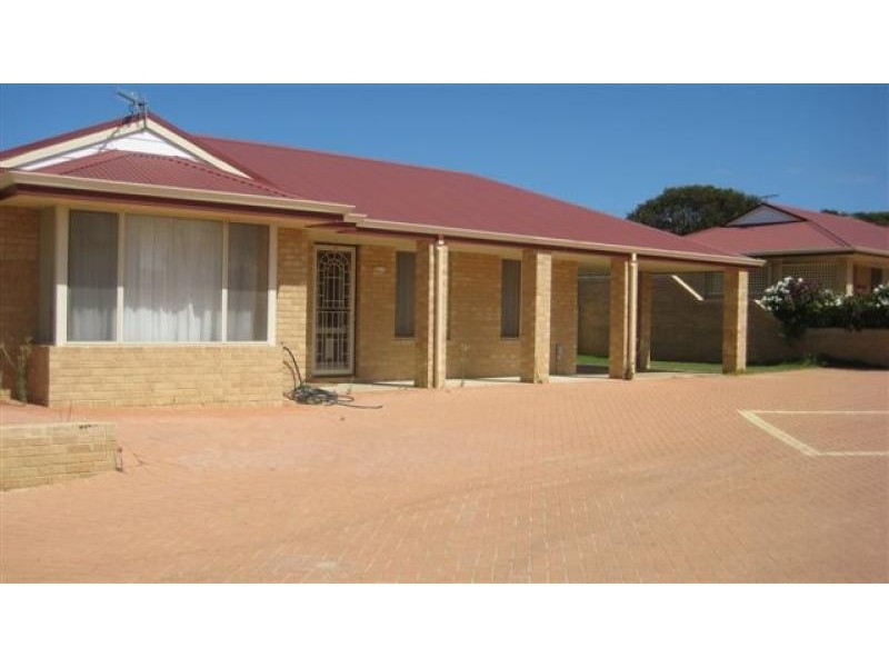 Unit 5/3 Raglan Street, Hopetoun WA 6348