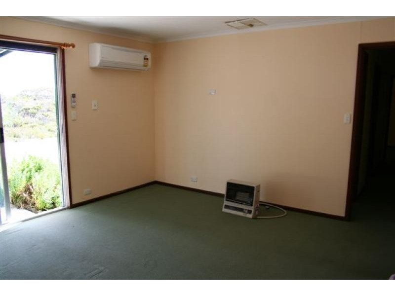 49 Whale Bay Rd, Hopetoun WA 6348