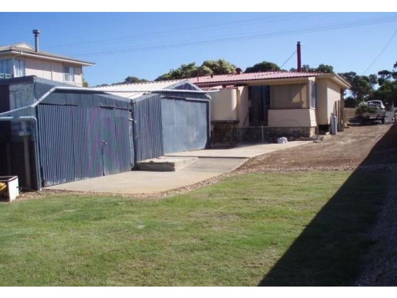 20 Culham St, Hopetoun WA 6348