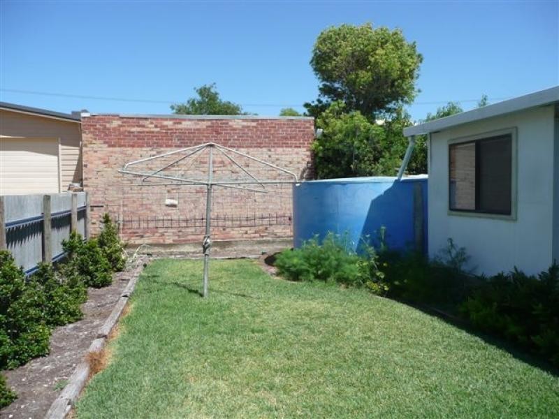 4 Flinders St, Hopetoun WA 6348