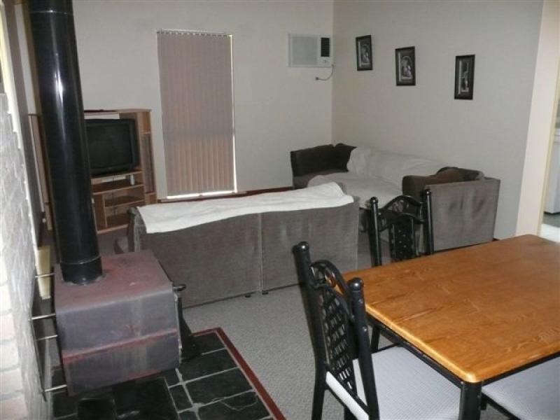 4 Flinders St, Hopetoun WA 6348