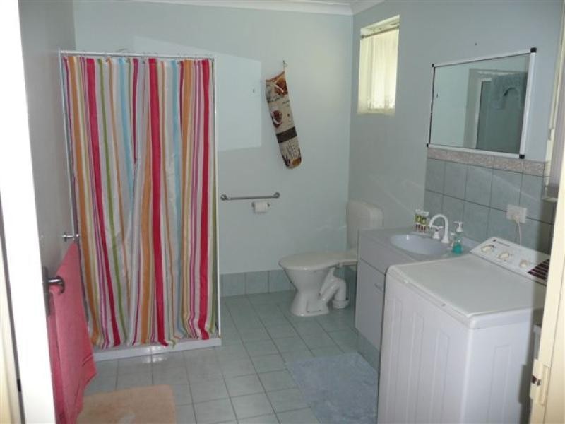 4 Flinders St, Hopetoun WA 6348