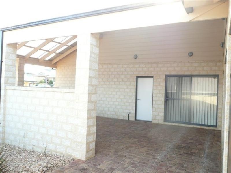 1 Leata St, Hopetoun WA 6348