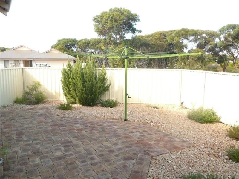 1 Leata St, Hopetoun WA 6348