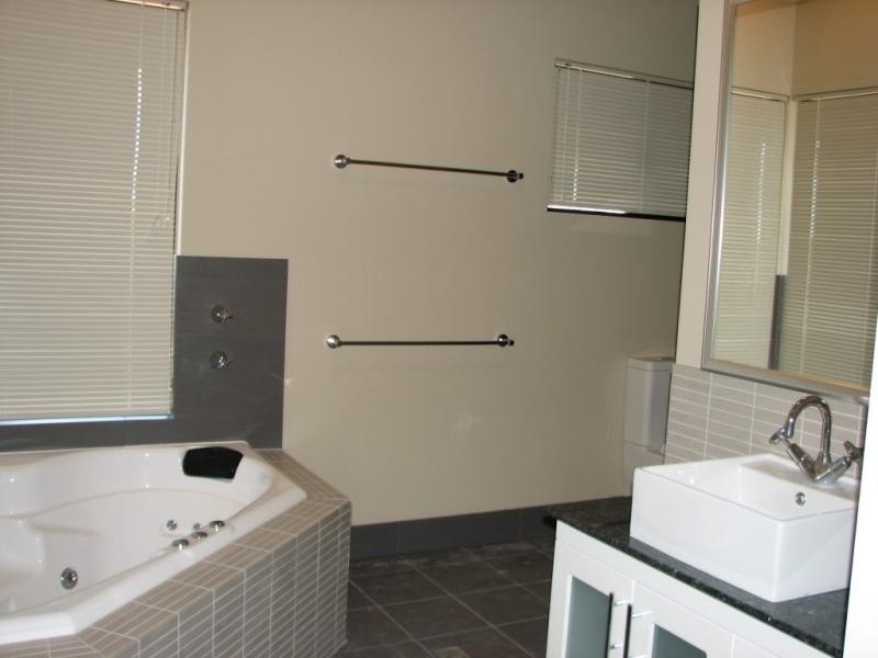 9 West Bank Close, Hopetoun WA 6348