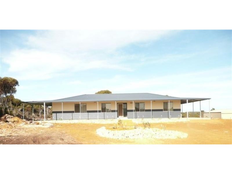 97 Cambewarra Dve, Hopetoun WA 6348