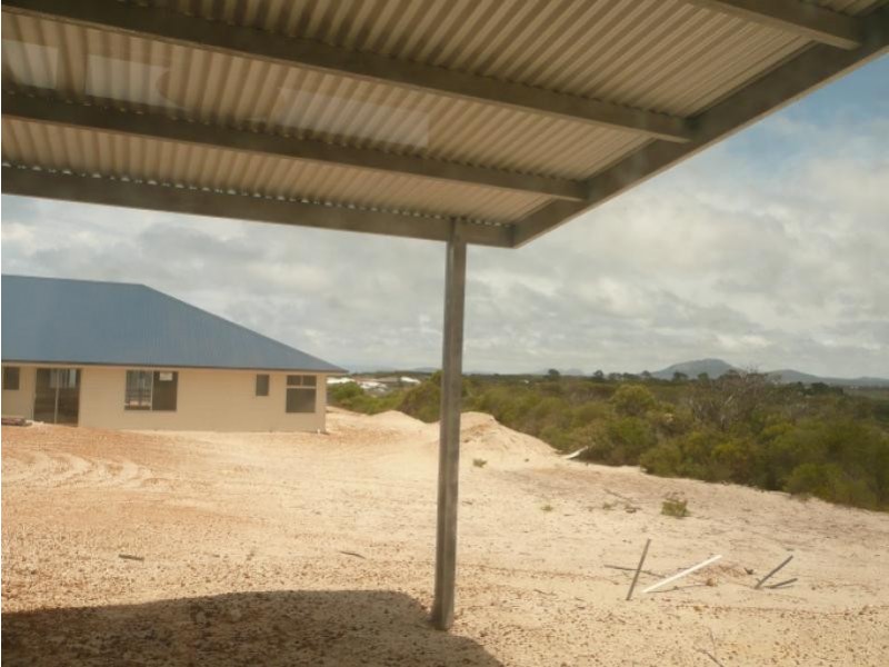 8 France St, Hopetoun WA 6348