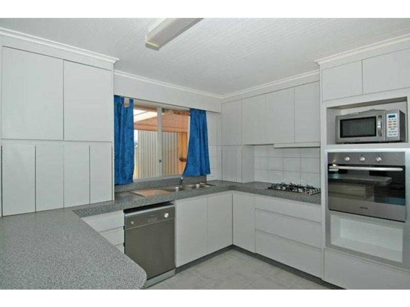 13 Price Street, Hopetoun WA 6348