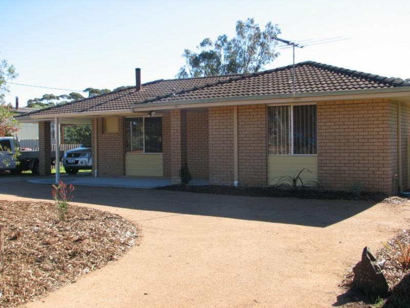 17 Daw Street, Ravensthorpe WA 6346