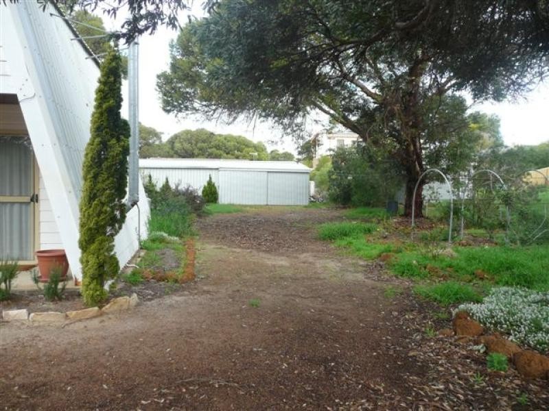 19 Gordon Street, Hopetoun WA 6348