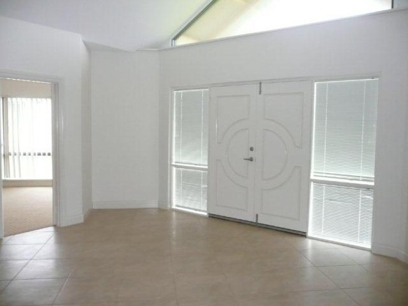 1 Leata Street, Hopetoun WA 6348