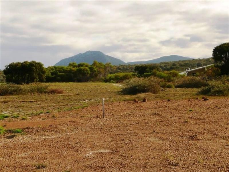 15 Boronia Street, Hopetoun WA 6348