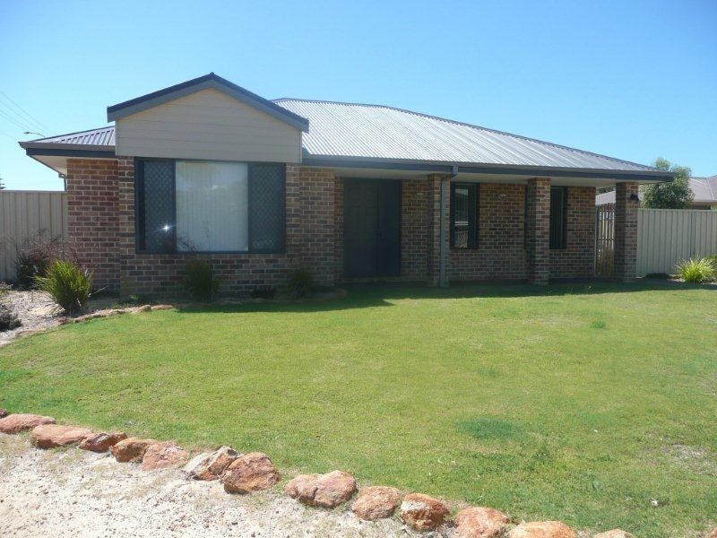 8 Forrest Way, Hopetoun WA 6348