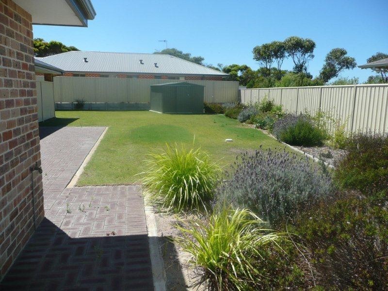 8 Forrest Way, Hopetoun WA 6348