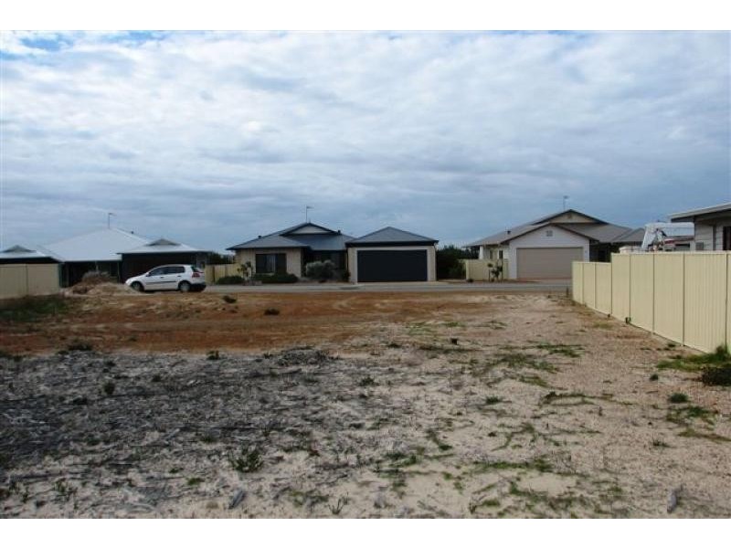 37 Birdwood Street, Hopetoun WA 6348