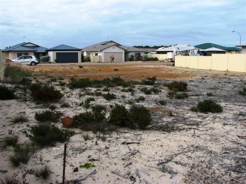 37 Birdwood Street, Hopetoun WA 6348