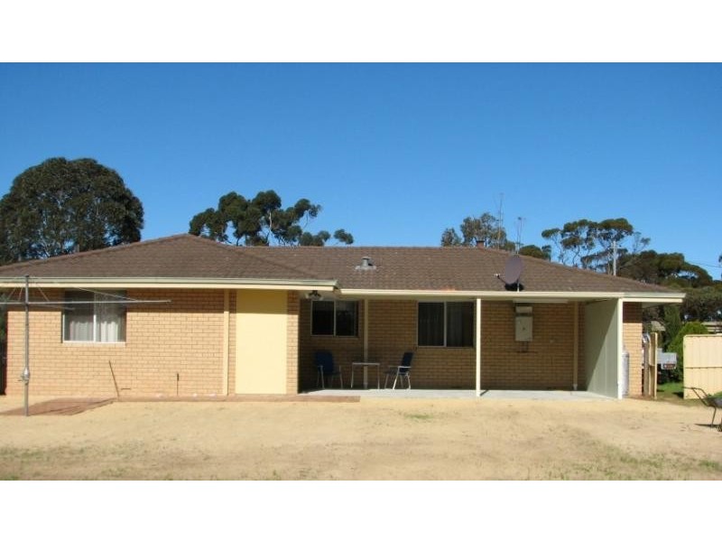17 Daw Street, Ravensthorpe WA 6346